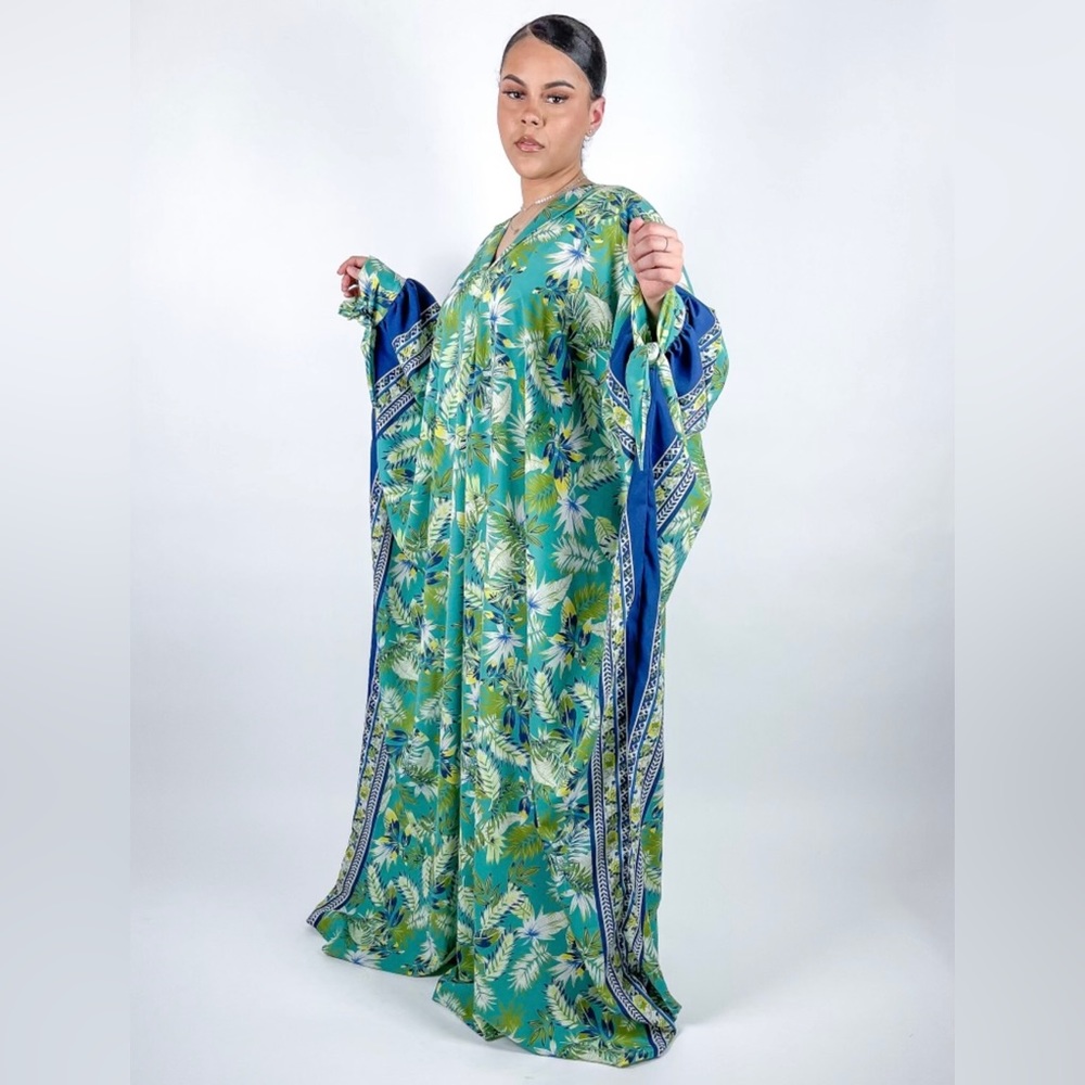 Green Multicolor Floral Print Oversized Batwing Sleeve Kaftans